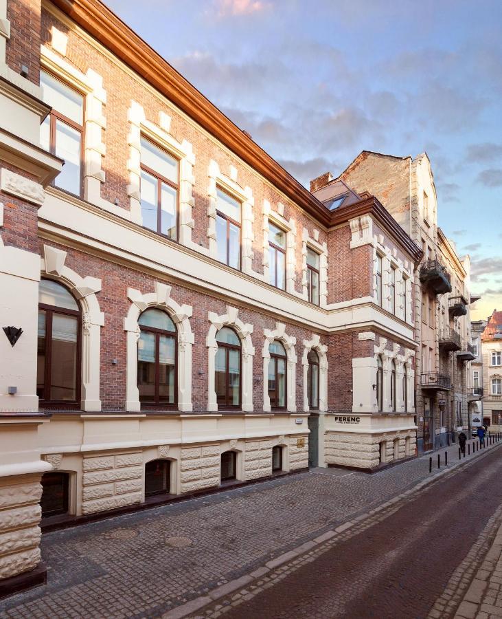 6 Отелей в Центре Львова, Которые Стоит Забронировать